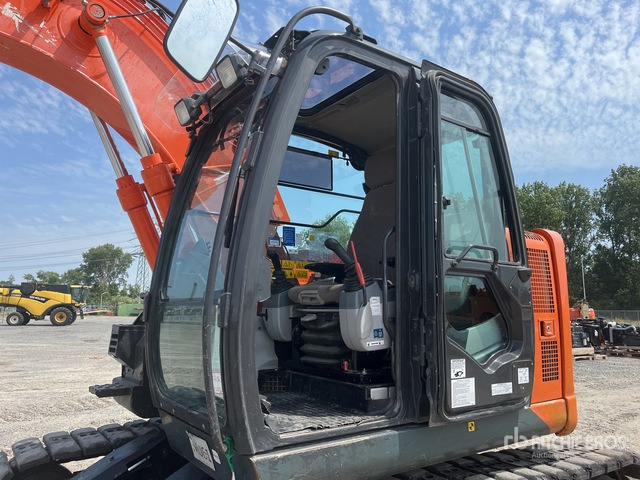 2016 Hitachi ZX135US-5B Tracked Excavator - حفار زاحف: صورة 5 2016 Hitachi ZX135US-5B Tracked Excavator - حفار زاحف: صورة 5