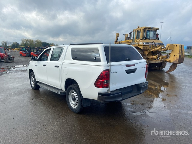2018 Toyota Hilux 4x4 Crew Cab Pickup - شاحنة البيك أب: صورة 3 2018 Toyota Hilux 4x4 Crew Cab Pickup - شاحنة البيك أب: صورة 3