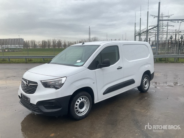 2023 Opel Combo Passenger Van - حافلة صغيرة, ميكروباص: صورة 2 2023 Opel Combo Passenger Van - حافلة صغيرة, ميكروباص: صورة 2