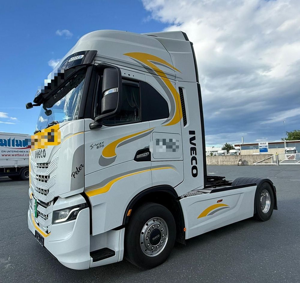 Iveco Stralis S-Way 570 // Retarder // Alusy // Skóry // TV // Full Opcja // - مقطورة السحب: صورة 1 Iveco Stralis S-Way 570 // Retarder // Alusy // Skóry // TV // Full Opcja // - مقطورة السحب: صورة 1