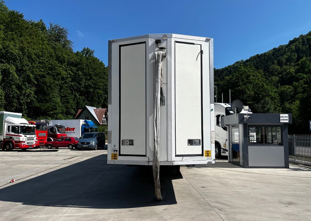 Pezzaioli HMK Industri // Do przewozu zwierząt // 2004 Rok // 3 Pokłady // Waga // Osi skrętne // Oznonacja // - نصف مقطورة للماشية: صورة 3 Pezzaioli HMK Industri // Do przewozu zwierząt // 2004 Rok // 3 Pokłady // Waga // Osi skrętne // Oznonacja // - نصف مقطورة للماشية: صورة 3