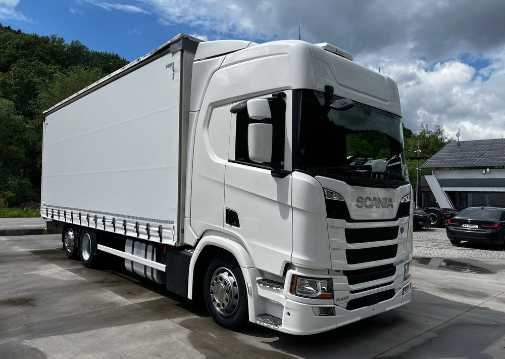 Scania R410 // 2018 Rok 6x2 // Retarder // Automat // Led // Navi // 77 // - شاحنة ذات ستائر جانبية: صورة 3 Scania R410 // 2018 Rok 6x2 // Retarder // Automat // Led // Navi // 77 // - شاحنة ذات ستائر جانبية: صورة 3