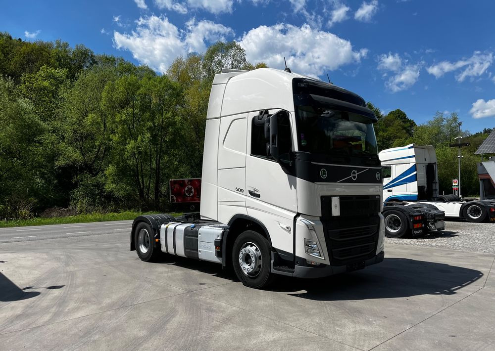 Volvo FH 500 EURO 6 // Standard // 2024 Rok // Parkclima // Globe XL // Skóry // Joystick // - مقطورة السحب: صورة 4 Volvo FH 500 EURO 6 // Standard // 2024 Rok // Parkclima // Globe XL // Skóry // Joystick // - مقطورة السحب: صورة 4