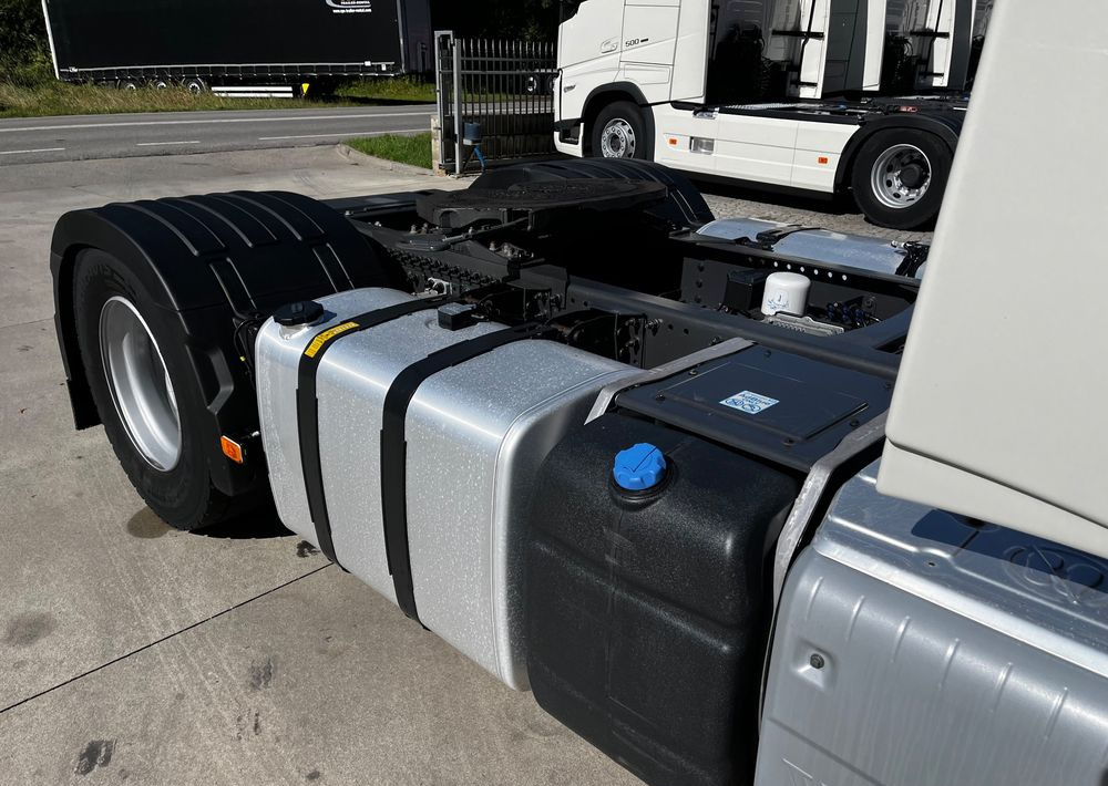 رأس تريلا Volvo FH 500 // Zamiana na starszy //  EURO 6 // Standard // 2024 Rok // Parkclima // Globe XL // Skóry // Joystick //: صورة 12 رأس تريلا Volvo FH 500 // Zamiana na starszy //  EURO 6 // Standard // 2024 Rok // Parkclima // Globe XL // Skóry // Joystick //: صورة 12