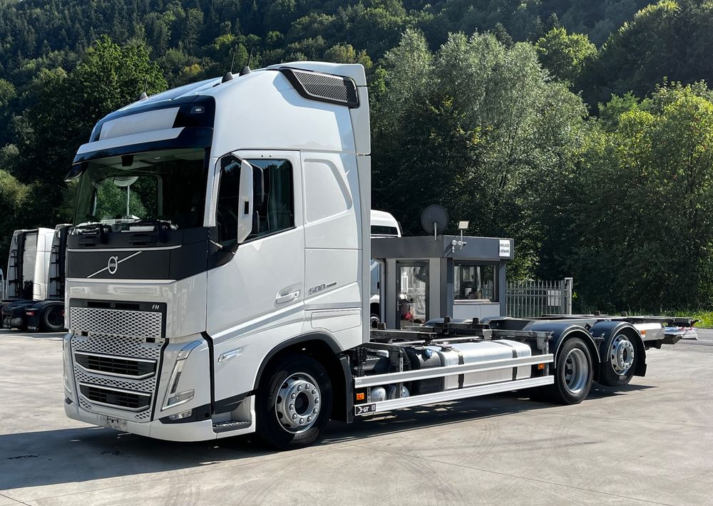 Volvo FH500 BDF 6x2 // Dolny zaczep // Euro 6 motor ! // New Face // XXL Cab // - شاحنة بهيكل معدني للمقصورة: صورة 1 Volvo FH500 BDF 6x2 // Dolny zaczep // Euro 6 motor ! // New Face // XXL Cab // - شاحنة بهيكل معدني للمقصورة: صورة 1