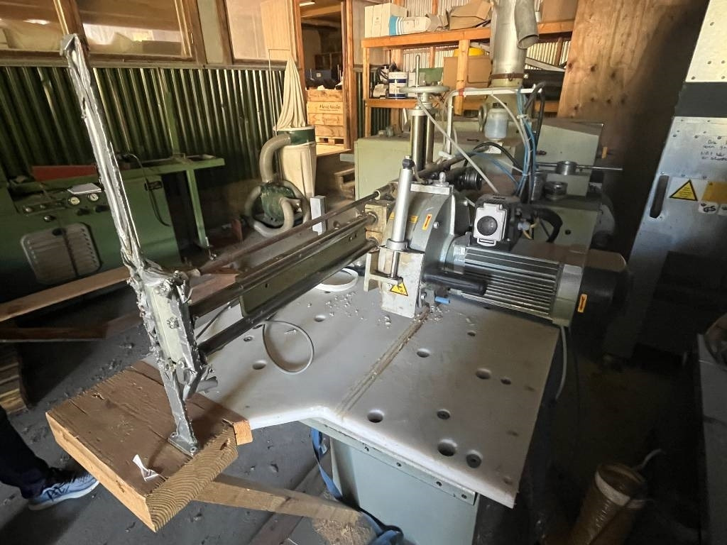 Annet GRAULE QNF Crosscut saw with TigerStop TS 4.8 L Au - أداة الماكينة: صورة 5 Annet GRAULE QNF Crosscut saw with TigerStop TS 4.8 L Au - أداة الماكينة: صورة 5