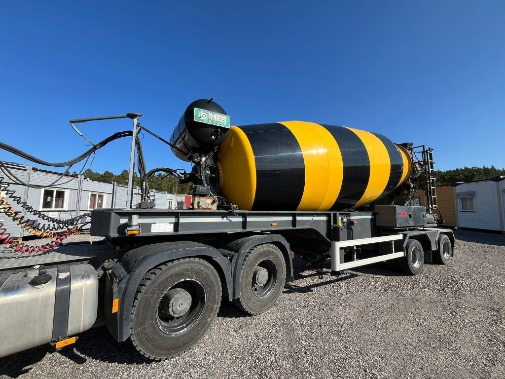 Mercedes-Benz Arocs 6X4 AMT BT 220 semi-trailer concrete mixer - رأس تريلا, نصف مقطورة خلاطة خرسانة: صورة 4 Mercedes-Benz Arocs 6X4 AMT BT 220 semi-trailer concrete mixer - رأس تريلا, نصف مقطورة خلاطة خرسانة: صورة 4
