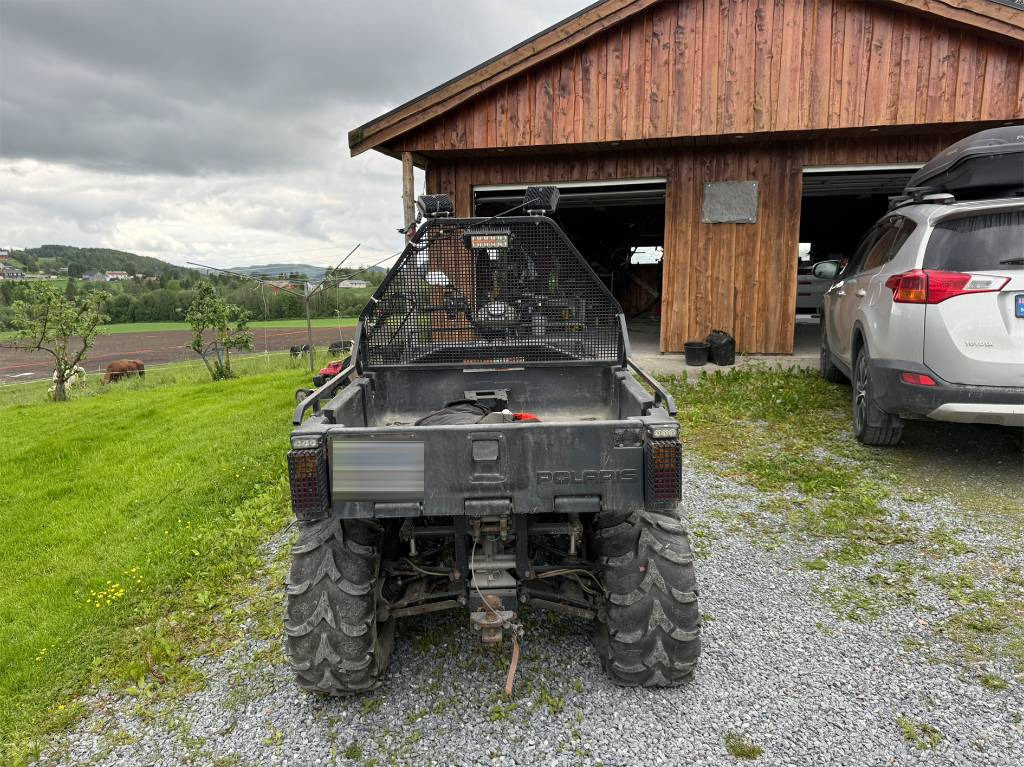 Polaris Sportsman 800 - عربة جميع التضاريس/ رباعية العجلات: صورة 4 Polaris Sportsman 800 - عربة جميع التضاريس/ رباعية العجلات: صورة 4