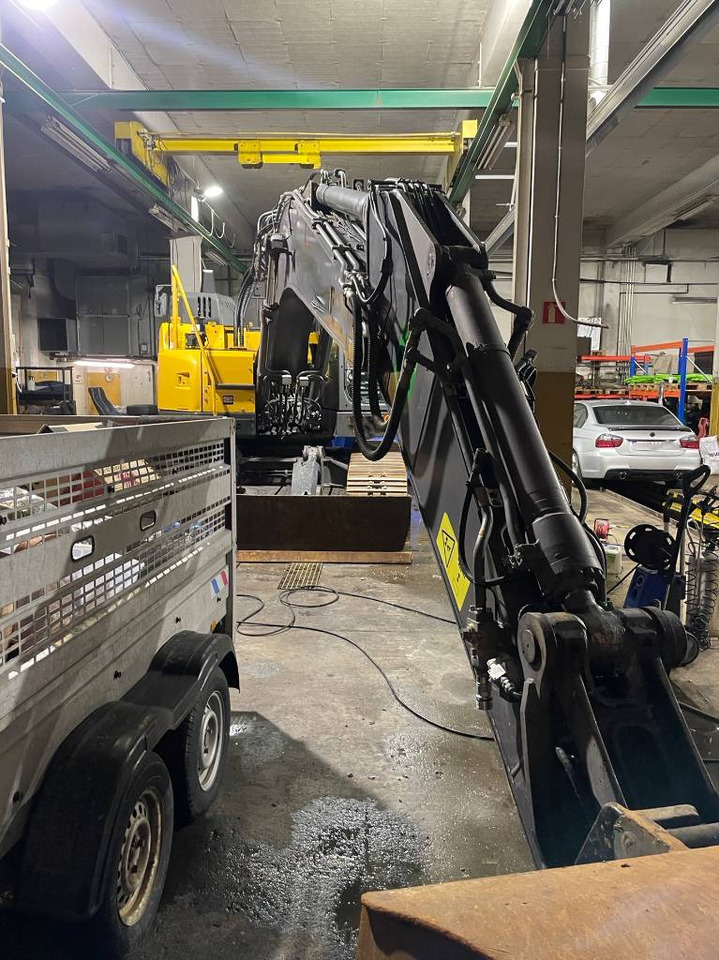Volvo ECR 235 E - حفار زاحف: صورة 3 Volvo ECR 235 E - حفار زاحف: صورة 3