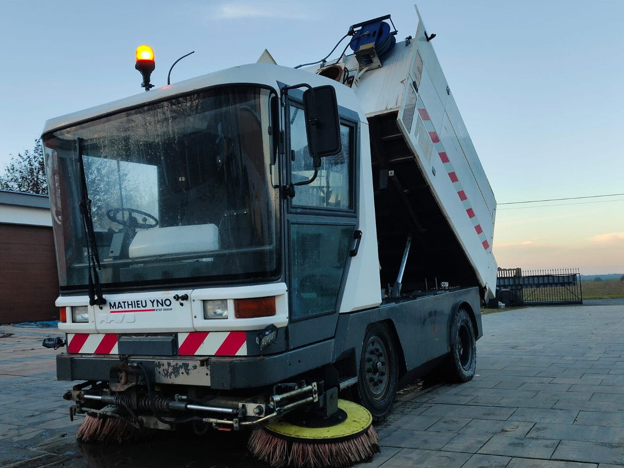 Diversen Yno Ravo 5002 530 C 540 NA CZĘŚCI Mathieu Yno Ravo 5002 530 C 540 NA CZ - سياره كنس شوارع: صورة 3 Diversen Yno Ravo 5002 530 C 540 NA CZĘŚCI Mathieu Yno Ravo 5002 530 C 540 NA CZ - سياره كنس شوارع: صورة 3