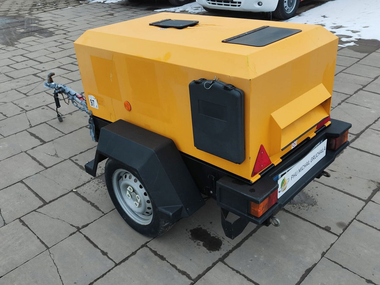 Doosan 7/20 Kompresor sprężarka 2018 Rok 7 BAR Tylko 436 Motogodzin - ضاغط هوائي: صورة 1 Doosan 7/20 Kompresor sprężarka 2018 Rok 7 BAR Tylko 436 Motogodzin - ضاغط هوائي: صورة 1