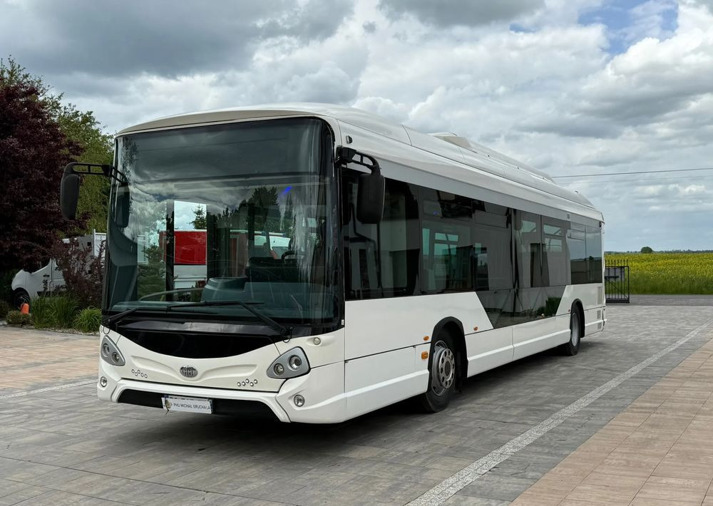 Iveco Heuliez GX 337 - حافلة المدينة: صورة 1 Iveco Heuliez GX 337 - حافلة المدينة: صورة 1
