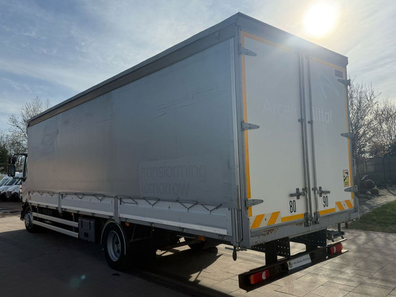 شاحنة ذات ستائر جانبية Renault 12 D12: صورة 6