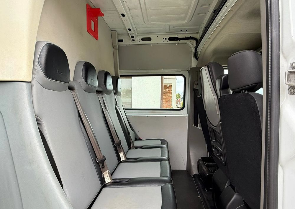 الشاحنات الصغيرة كابينة مزدوجة Renault Master: صورة 15