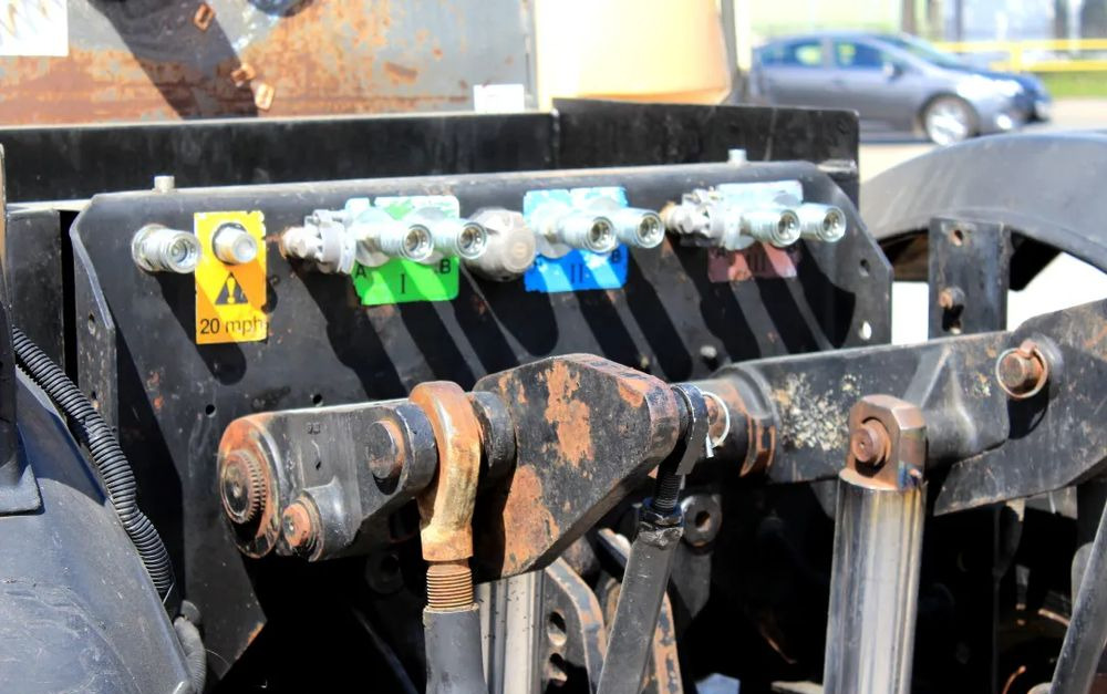 JCB 155-80 - جرار: صورة 5 JCB 155-80 - جرار: صورة 5