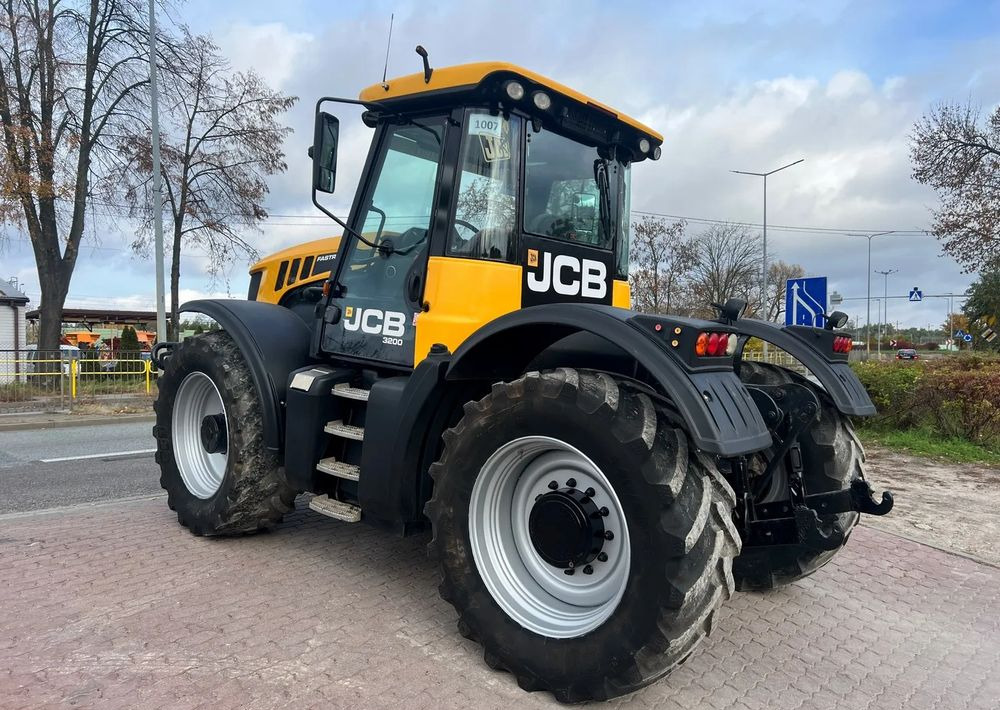 JCB Fastrac 3200 Xtra - جرار: صورة 4 JCB Fastrac 3200 Xtra - جرار: صورة 4