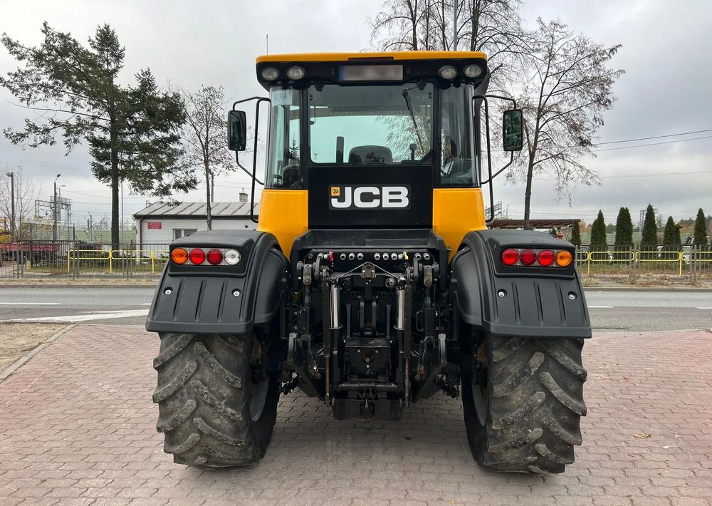 JCB Fastrac 3230 Sisu Xtra - جرار: صورة 4 JCB Fastrac 3230 Sisu Xtra - جرار: صورة 4