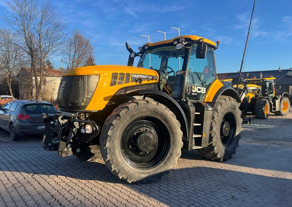 JCB Fastrac 8310 - جرار: صورة 1 JCB Fastrac 8310 - جرار: صورة 1