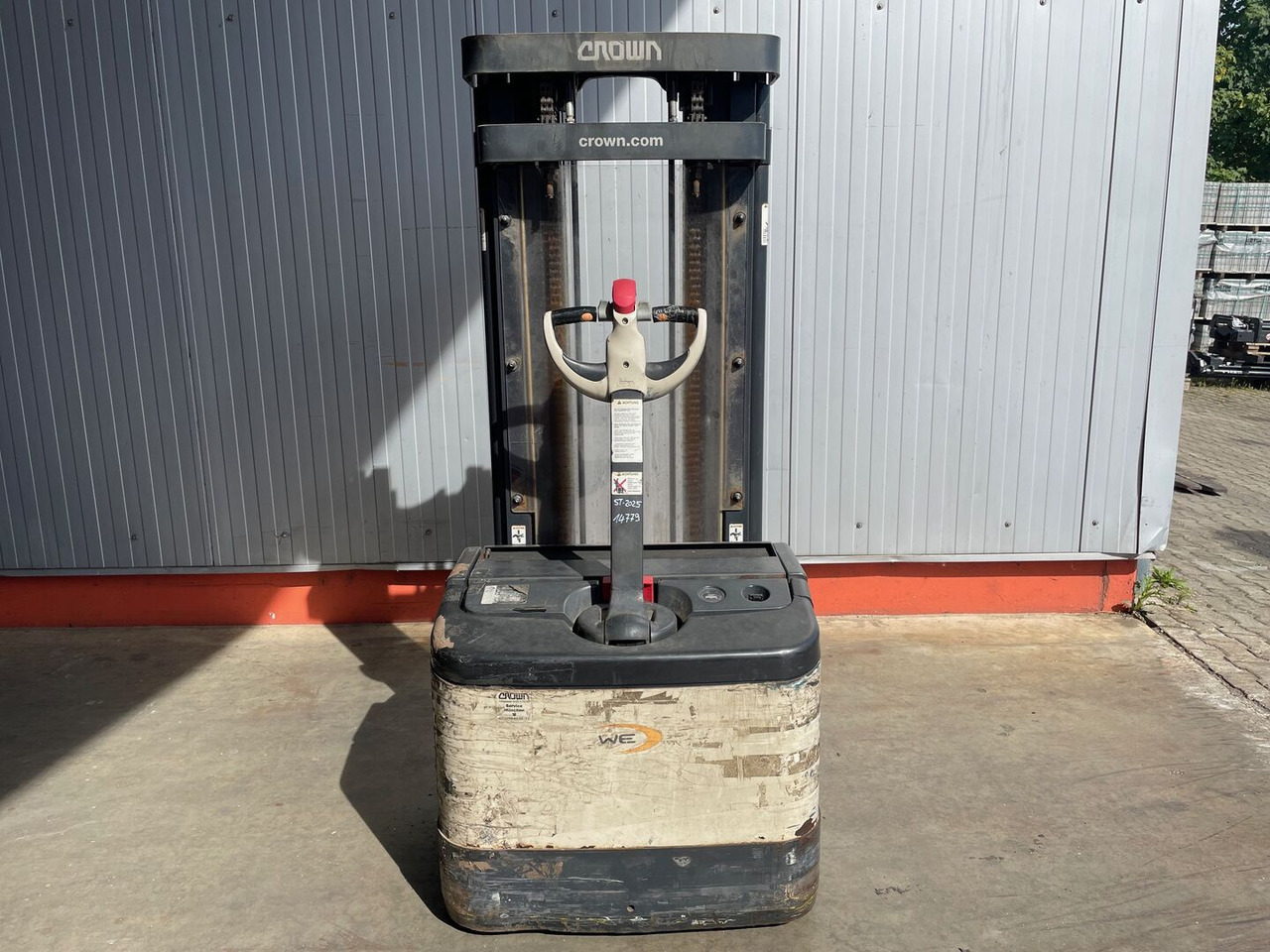 Crown WE2300 1.6 TT - آلة تكديس: صورة 4 Crown WE2300 1.6 TT - آلة تكديس: صورة 4