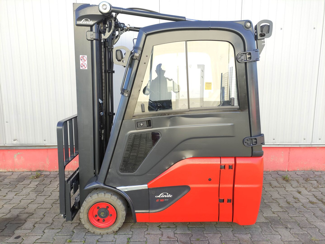 Linde E16-02-386 EVO - رافعة شوكية كهربائية: صورة 1 Linde E16-02-386 EVO - رافعة شوكية كهربائية: صورة 1