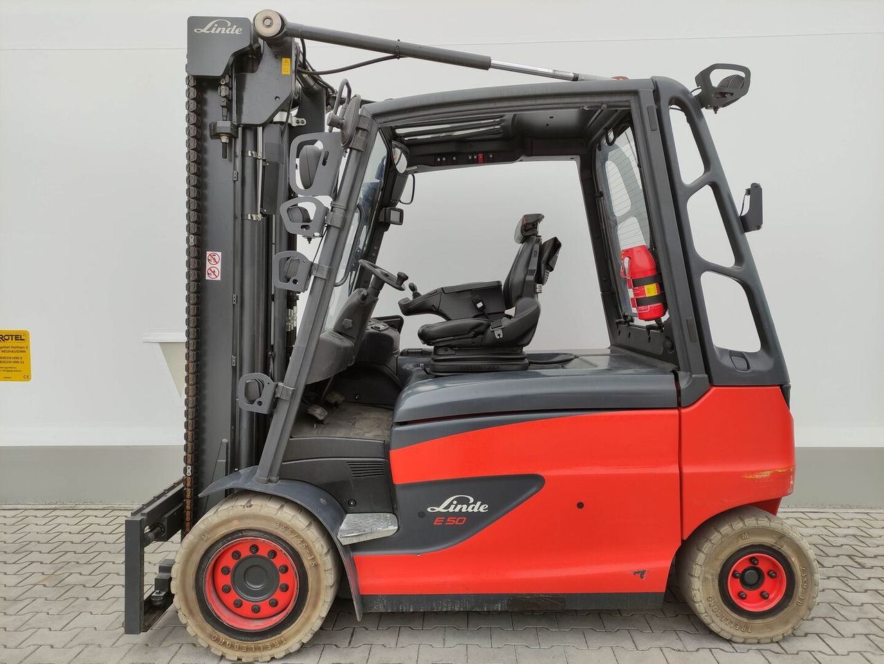 Linde E50HL-01-388 - رافعة شوكية كهربائية: صورة 1 Linde E50HL-01-388 - رافعة شوكية كهربائية: صورة 1