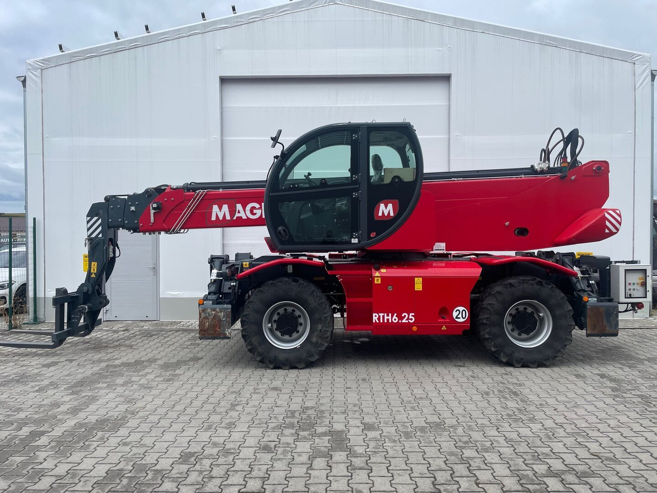 Magni RTH 6.25-DID - آلة رفع ونقل تلسكوبية: صورة 1 Magni RTH 6.25-DID - آلة رفع ونقل تلسكوبية: صورة 1