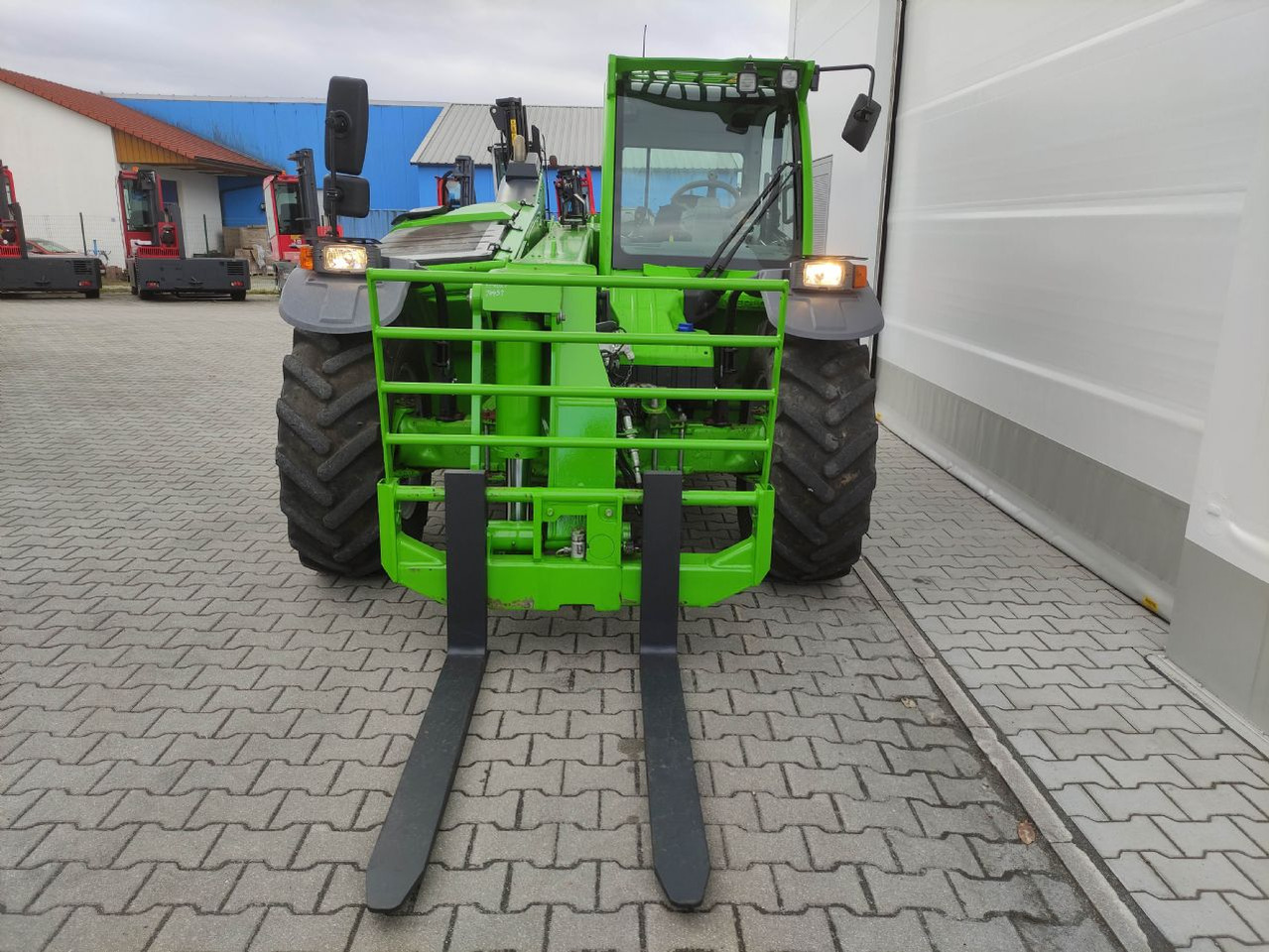 Merlo TF35.7-140 - 40 km/h - آلة رفع ونقل تلسكوبية: صورة 3 Merlo TF35.7-140 - 40 km/h - آلة رفع ونقل تلسكوبية: صورة 3