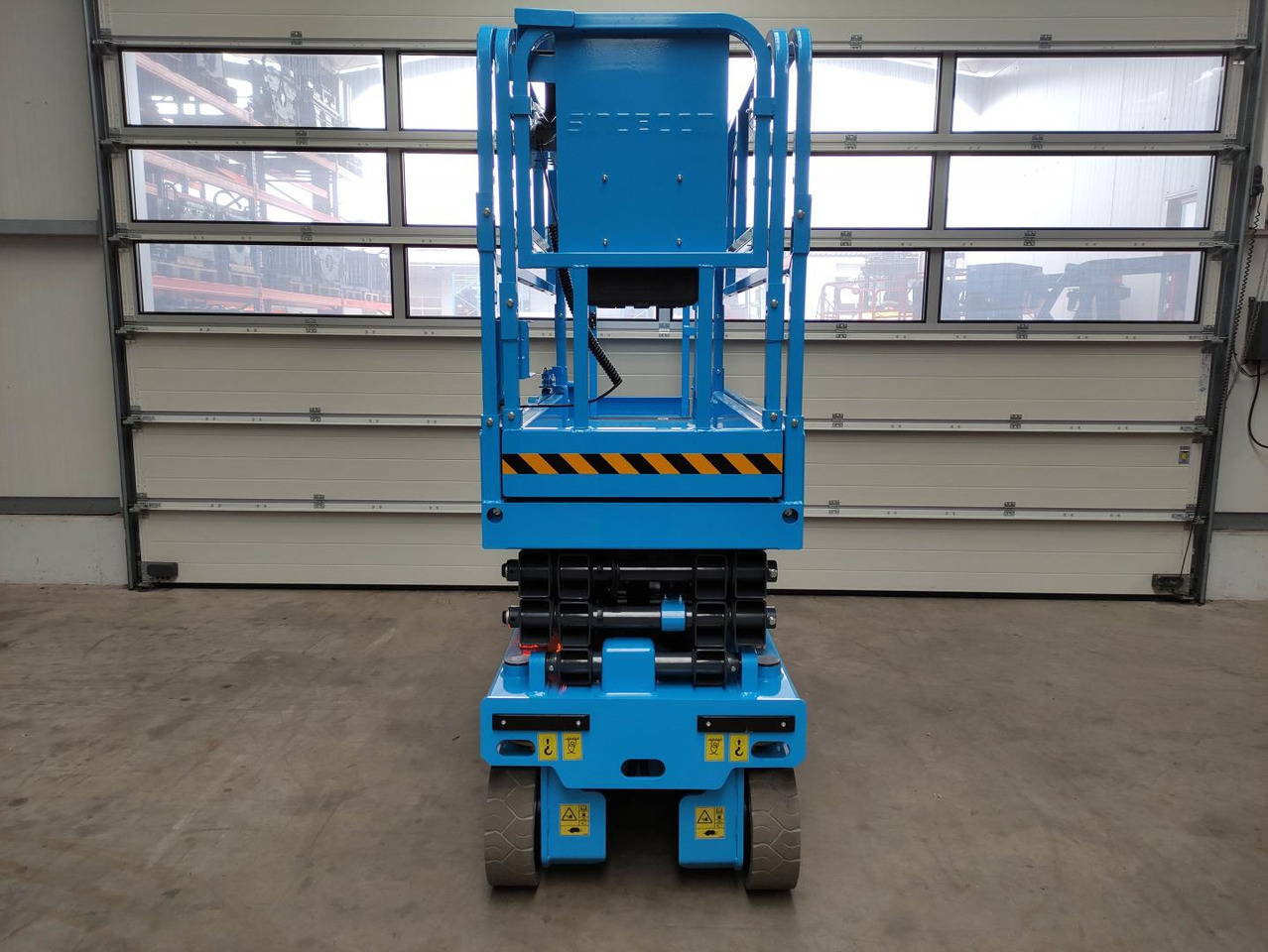 Sinoboom 2132E/GTJZ0608E - مرفاع مقصي: صورة 4 Sinoboom 2132E/GTJZ0608E - مرفاع مقصي: صورة 4