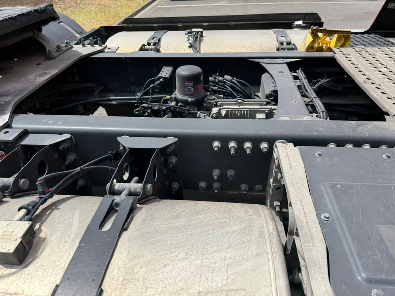 Renault T520 HIGH FULL SPOILER, STEEL/AIR, 2 TANKS, 2 BEDS, FRIGO - مقطورة السحب: صورة 5 Renault T520 HIGH FULL SPOILER, STEEL/AIR, 2 TANKS, 2 BEDS, FRIGO - مقطورة السحب: صورة 5