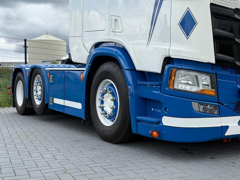 Scania R450 SHOW TRUCK, INTERIOR, STEERING, RETARDER, 570.000 KM. - رأس تريلا: صورة 4 Scania R450 SHOW TRUCK, INTERIOR, STEERING, RETARDER, 570.000 KM. - رأس تريلا: صورة 4
