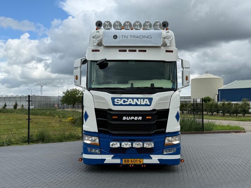 Scania R450 SHOW TRUCK, INTERIOR, STEERING, RETARDER, 570.000 KM. - رأس تريلا: صورة 2 Scania R450 SHOW TRUCK, INTERIOR, STEERING, RETARDER, 570.000 KM. - رأس تريلا: صورة 2