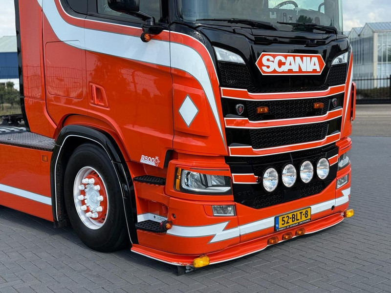 Scania R500 SHOWTRUCK, VOLLUCHT, PTO/HYDRAULIEK, RETARDER, 6X2/4. - رأس تريلا: صورة 2 Scania R500 SHOWTRUCK, VOLLUCHT, PTO/HYDRAULIEK, RETARDER, 6X2/4. - رأس تريلا: صورة 2