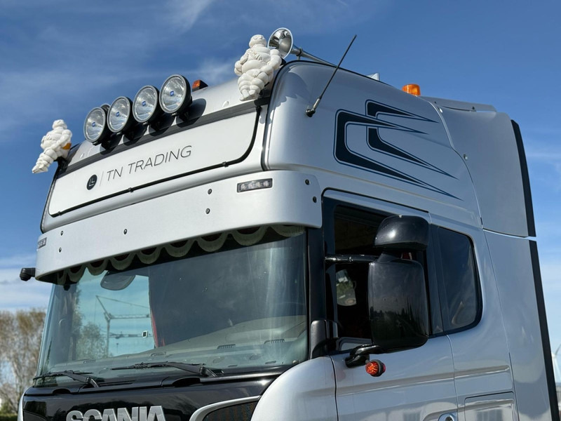 Scania R520 V8 FULL AIR, STEERING PUSHER, SHOW TRUCK, TOP - مقطورة السحب: صورة 3 Scania R520 V8 FULL AIR, STEERING PUSHER, SHOW TRUCK, TOP - مقطورة السحب: صورة 3