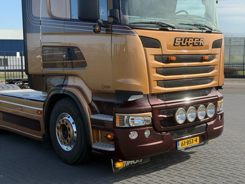 Scania R730 V8 V8, SHOWTRUCK VOLLUCHT, RETARDER, HYDRAULIEK, BOOGIE, ALU WIELEN, LEER. - رأس تريلا: صورة 3 Scania R730 V8 V8, SHOWTRUCK VOLLUCHT, RETARDER, HYDRAULIEK, BOOGIE, ALU WIELEN, LEER. - رأس تريلا: صورة 3