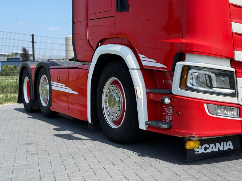 Scania S500 VOLLUCHT, GESTUURD, SHOWTRUCK, LEER. - رأس تريلا: صورة 2 Scania S500 VOLLUCHT, GESTUURD, SHOWTRUCK, LEER. - رأس تريلا: صورة 2