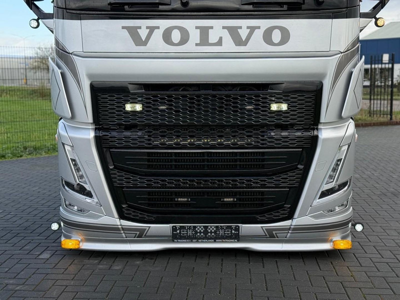 Volvo FH 13.460 SHOW, FULL AIR, ALCOA, INTERIOR, LIKE NEW, TOP. - رأس تريلا: صورة 4 Volvo FH 13.460 SHOW, FULL AIR, ALCOA, INTERIOR, LIKE NEW, TOP. - رأس تريلا: صورة 4