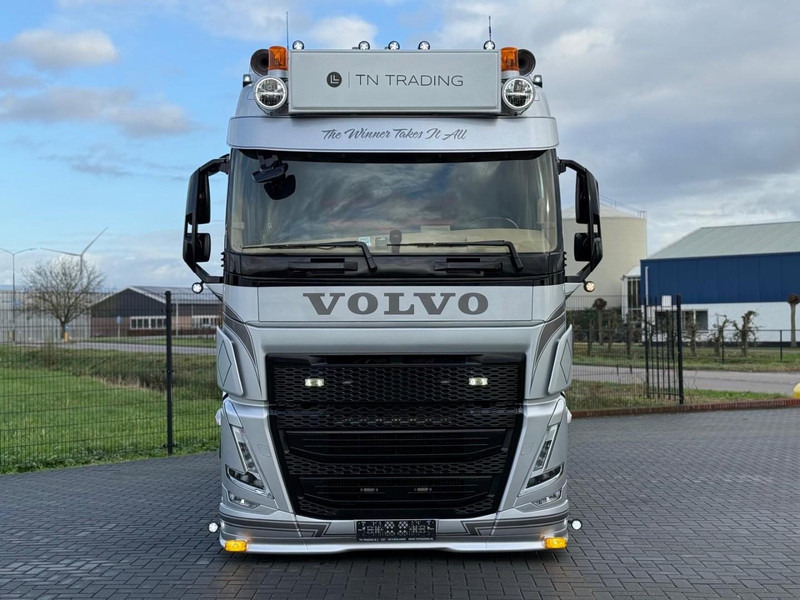 Volvo FH 13.460 SHOW, FULL AIR, ALCOA, INTERIOR, LIKE NEW, TOP. - رأس تريلا: صورة 3 Volvo FH 13.460 SHOW, FULL AIR, ALCOA, INTERIOR, LIKE NEW, TOP. - رأس تريلا: صورة 3