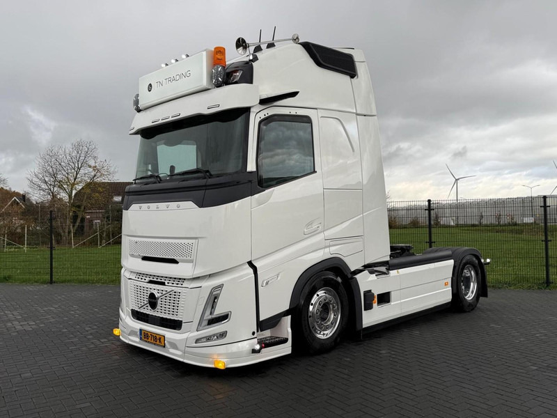 Volvo FH 13.460XL NEW, FULL AIR, ALCOA, HYDRAULIC, XL, SHOW, FULL. - رأس تريلا: صورة 2 Volvo FH 13.460XL NEW, FULL AIR, ALCOA, HYDRAULIC, XL, SHOW, FULL. - رأس تريلا: صورة 2