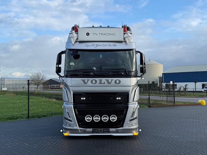 Volvo FH 13.460XL SHOW, ALCOA, INTERIEUR, ALS NIEUW, PUSHER, TOP. - رأس تريلا: صورة 3 Volvo FH 13.460XL SHOW, ALCOA, INTERIEUR, ALS NIEUW, PUSHER, TOP. - رأس تريلا: صورة 3