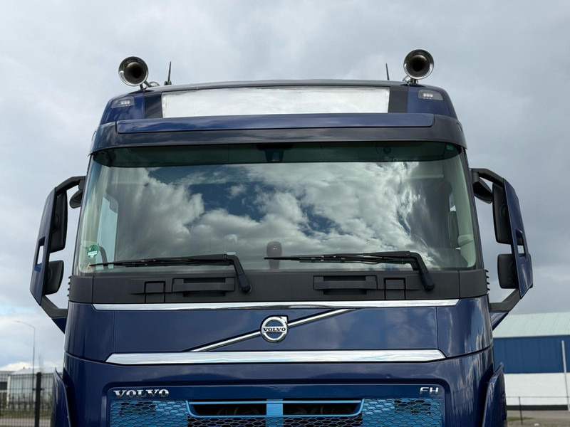 Volvo FH 13.500 DYNAMIC STEERING, DUAL CLUTCH, ACC, 3X CAMERA, ACC. - ناقلة حاويات/ شاحنة حاويات: صورة 4 Volvo FH 13.500 DYNAMIC STEERING, DUAL CLUTCH, ACC, 3X CAMERA, ACC. - ناقلة حاويات/ شاحنة حاويات: صورة 4