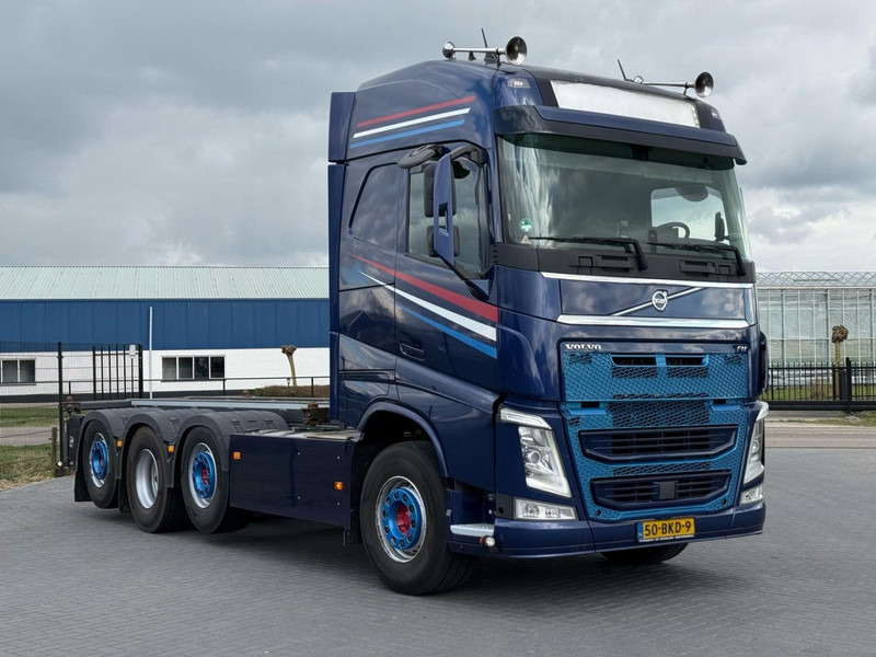 Volvo FH 13.500 DYNAMIC STEERING, DUAL CLUTCH, ACC, 3X CAMERA, ACC. - ناقلة حاويات/ شاحنة حاويات: صورة 1 Volvo FH 13.500 DYNAMIC STEERING, DUAL CLUTCH, ACC, 3X CAMERA, ACC. - ناقلة حاويات/ شاحنة حاويات: صورة 1