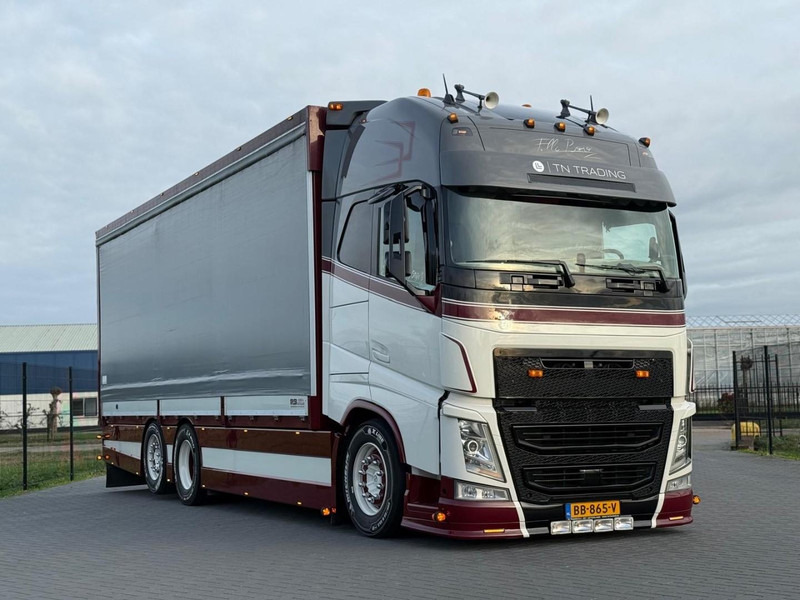 Volvo FH 13.500XL SHOW TRUCK, SPECIAL INTERIOR, TOP STAAT, VOLLUCHT, LAGE KM. - شاحنة صندوقية: صورة 1 Volvo FH 13.500XL SHOW TRUCK, SPECIAL INTERIOR, TOP STAAT, VOLLUCHT, LAGE KM. - شاحنة صندوقية: صورة 1