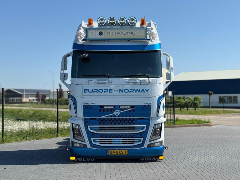 Volvo FH 16.750 FULL AIR, LEATHER, SHOW, TOP CONDITION, XL CABINE. - رأس تريلا: صورة 2 Volvo FH 16.750 FULL AIR, LEATHER, SHOW, TOP CONDITION, XL CABINE. - رأس تريلا: صورة 2