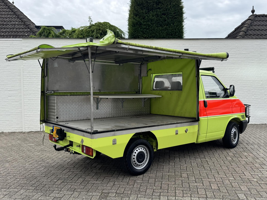 Volkswagen Transporter-2.5 292 syncro ex Zwitserse brandweer Trekhaak Verstralers Laadruimte ventilatie - شاحنة مغلقة بستائر جانبية: صورة 2 Volkswagen Transporter-2.5 292 syncro ex Zwitserse brandweer Trekhaak Verstralers Laadruimte ventilatie - شاحنة مغلقة بستائر جانبية: صورة 2