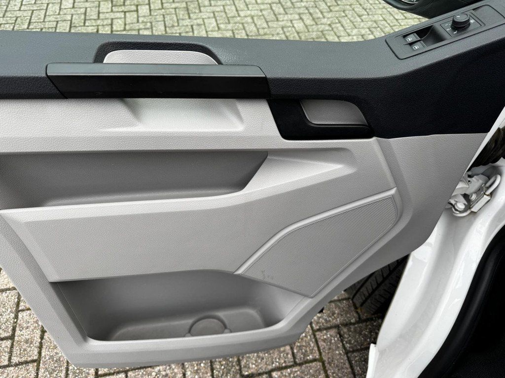 Volkswagen Transporter Kombi-T6 2.0 TDI 9 persoons Cruise control Airco Verwarmbare buitenspiegels - ميكروباص: صورة 5 Volkswagen Transporter Kombi-T6 2.0 TDI 9 persoons Cruise control Airco Verwarmbare buitenspiegels - ميكروباص: صورة 5