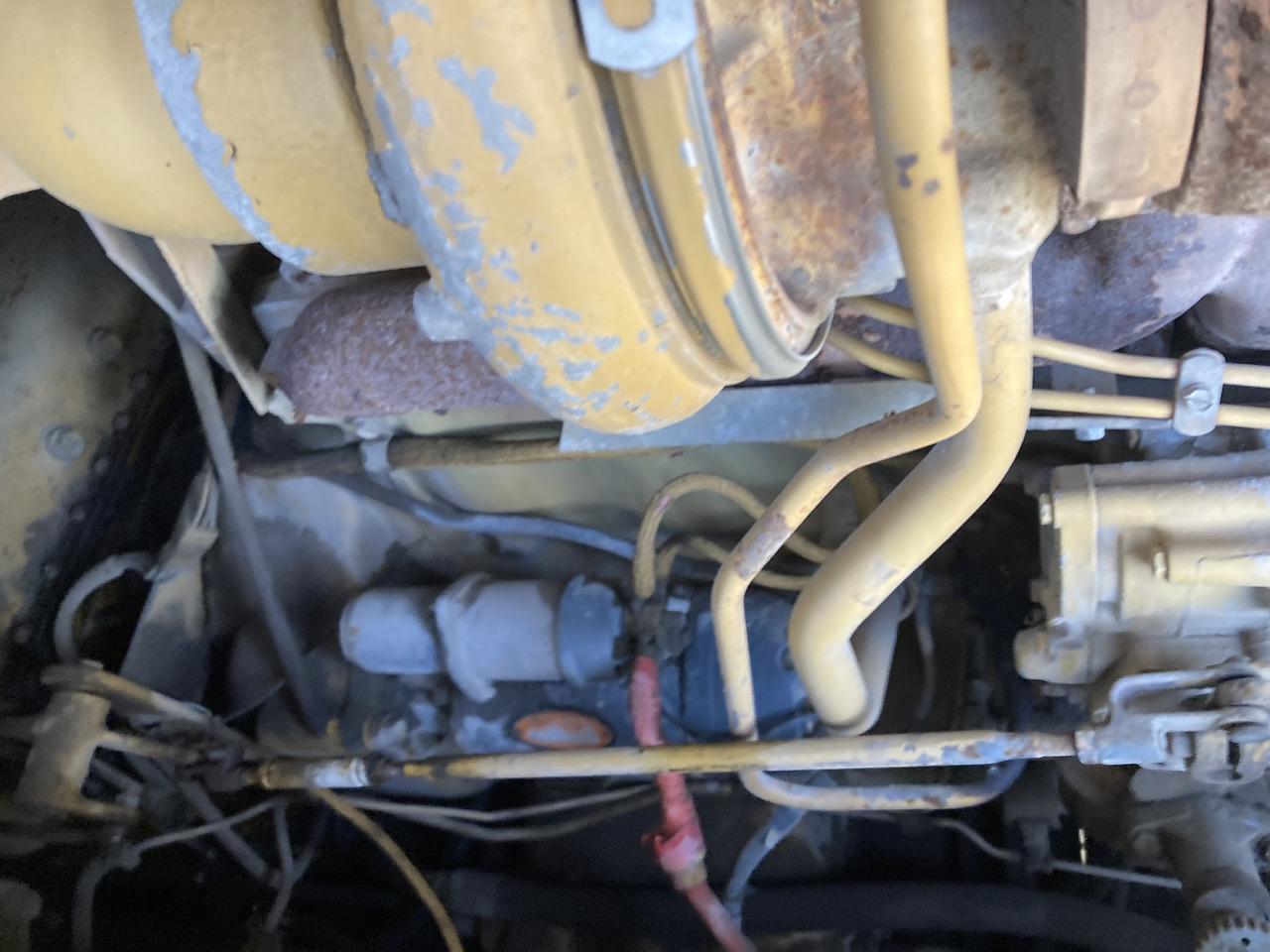 اللودر المجنزر CATERPILLAR 973: صورة 19