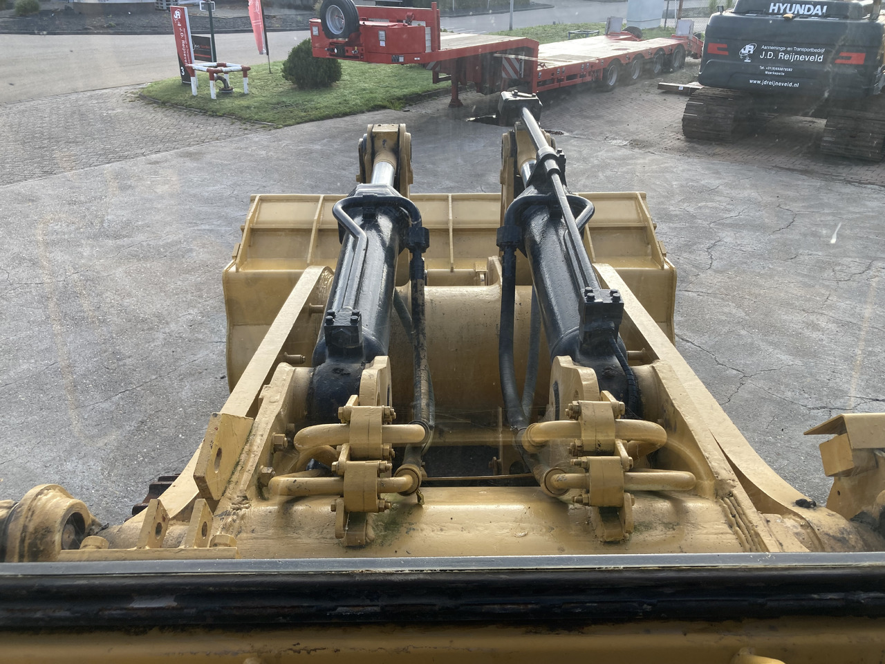 اللودر المجنزر CATERPILLAR 973: صورة 27