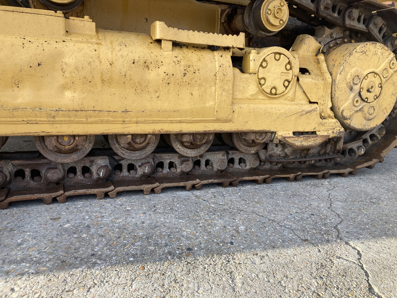 اللودر المجنزر CATERPILLAR 973: صورة 13