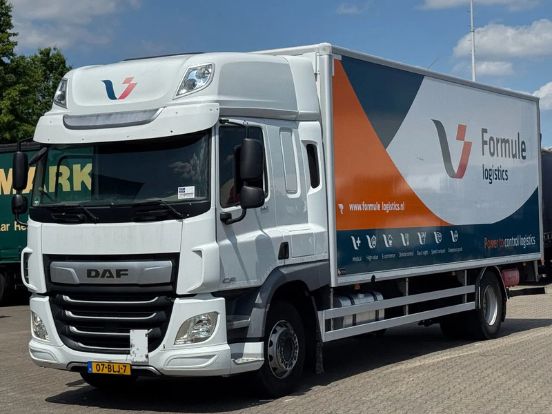 DAF CF 260 4x2 Gesloten Opbouw / Euro 6 / Laadklep / Apk! - شاحنة صندوقية: صورة 1 DAF CF 260 4x2 Gesloten Opbouw / Euro 6 / Laadklep / Apk! - شاحنة صندوقية: صورة 1