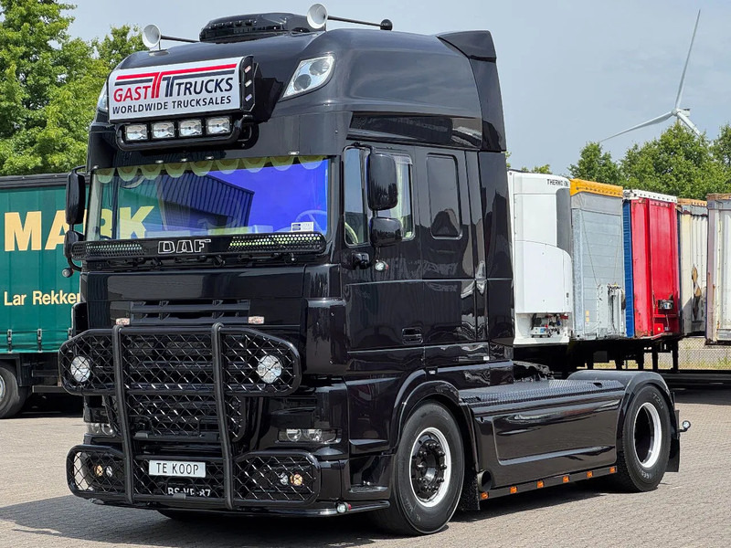 DAF XF 105.460 Super Space Cab Showtruck *TOP* - مقطورة السحب: صورة 1 DAF XF 105.460 Super Space Cab Showtruck *TOP* - مقطورة السحب: صورة 1